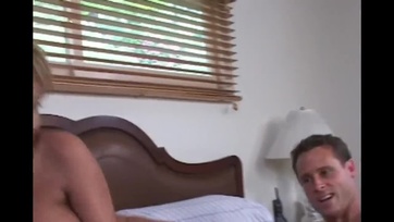 Milf anyuka a pizzás faszát akarja Thumb