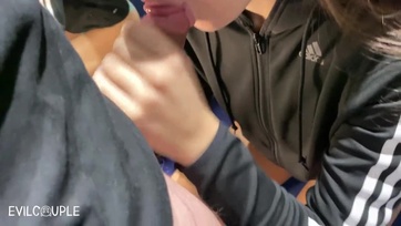 Izgi cummantás egy nagypicsájú tini bébivel Thumb