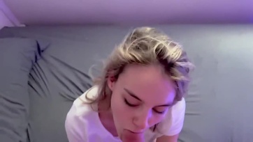 Szétbasztam ezt a kívánnivaló gimis ribit és egy óriásit lövelltem a pacekjára Thumb