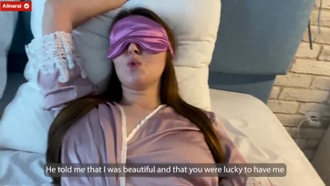 Jól megfarkaltam és telespricceltem a mostoha anyum zamatos sunáját mialatt szemtakarót viselt Thumb