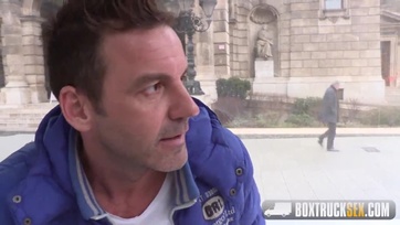 Vadul megbaszta az egyik hapsi a tüneményes magyar származású csajt miután becsábították a teherkocsiba Thumb