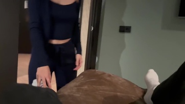 A szexpárkeresőn csíptem fel ezt a virgonc bulát akit még aznap felhúztam a brokimra Thumb