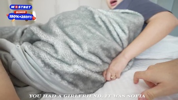 A neveltfiacskája acélos fütykösére eszmélt fel a formás seggű milf és hagyta hogy megfarkalja Thumb